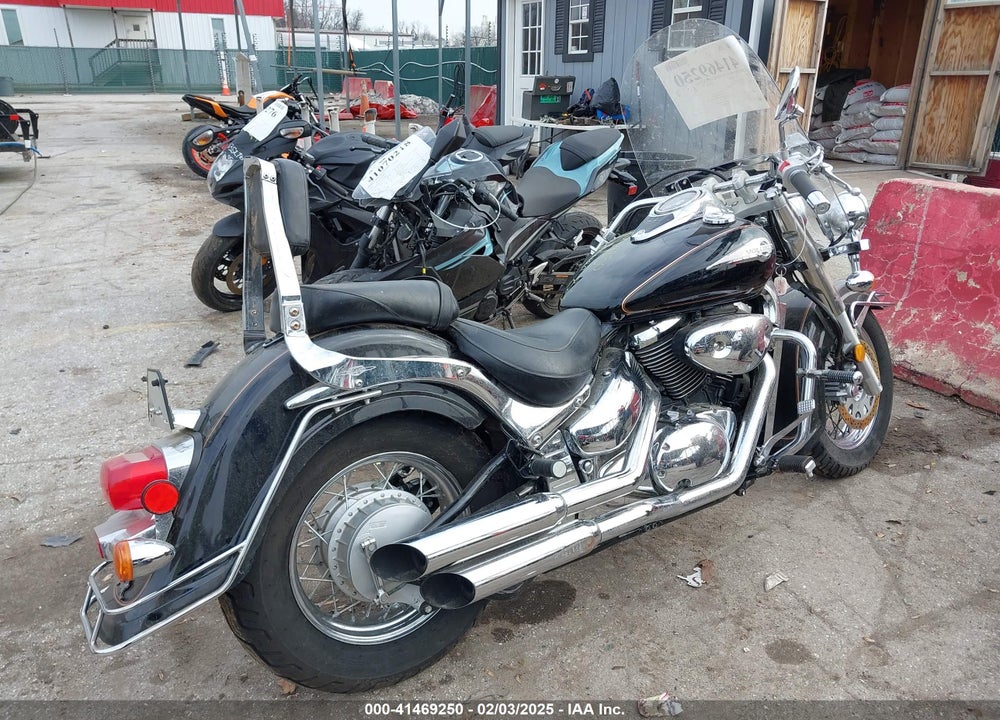 2004 SUZUKI VL800 VIN: JS1VS54A442101773