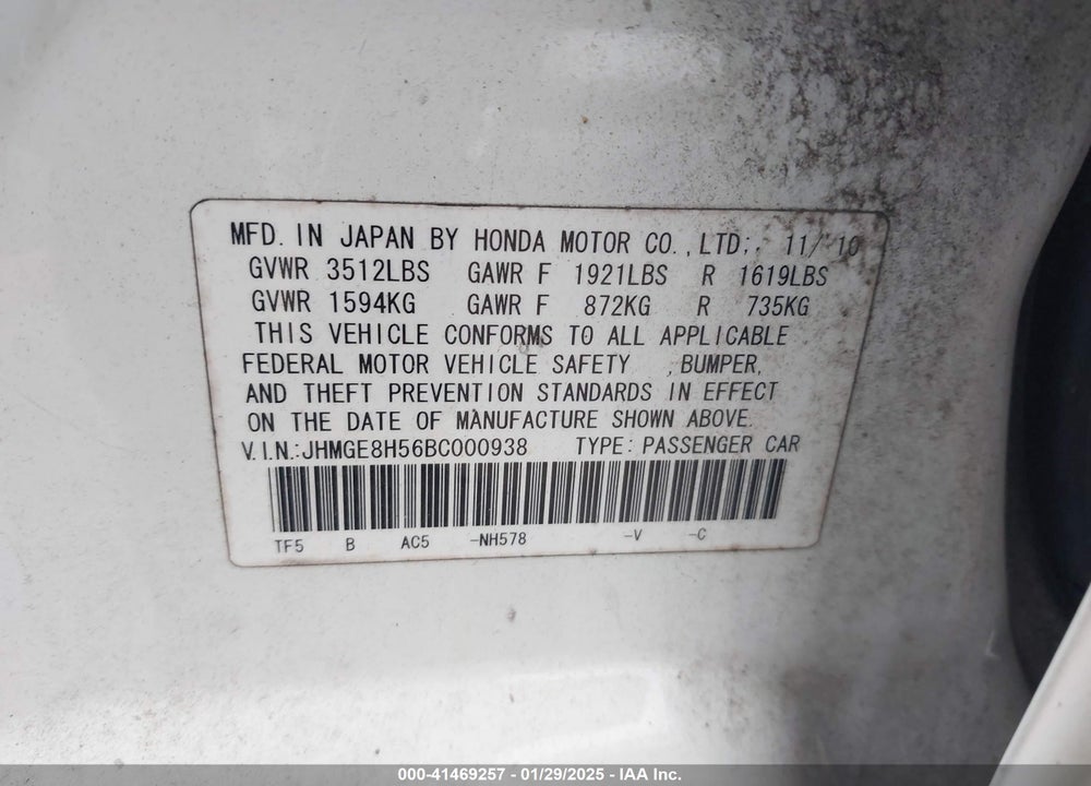 2011 HONDA FIT VIN: JHMGE8H56BC000938
