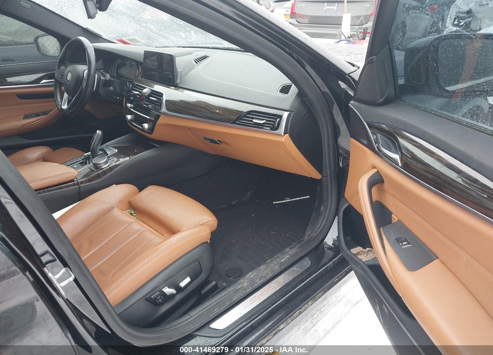 2018 BMW 530 VIN: WBAJA7C52JWA74696