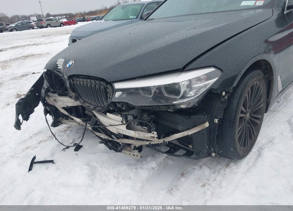 2018 BMW 530 VIN: WBAJA7C52JWA74696