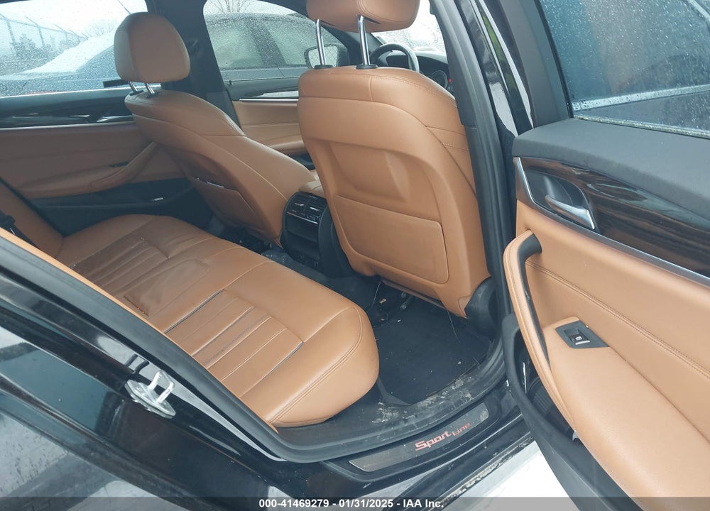 2018 BMW 530 VIN: WBAJA7C52JWA74696