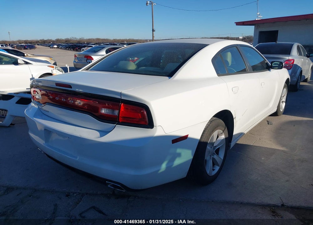 2011 DODGE CHARGER VIN: 2B3CL3CG4BH606545