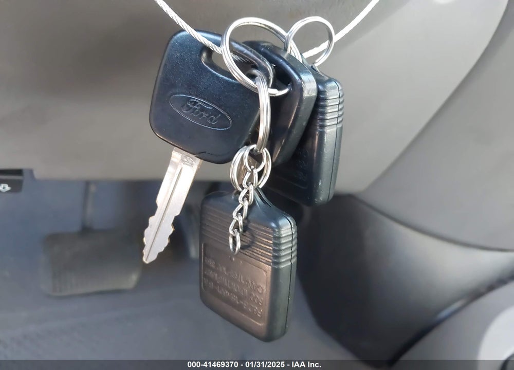 2002 FORD FOCUS SE/ZTW VIN: 1FAHP36392W104462