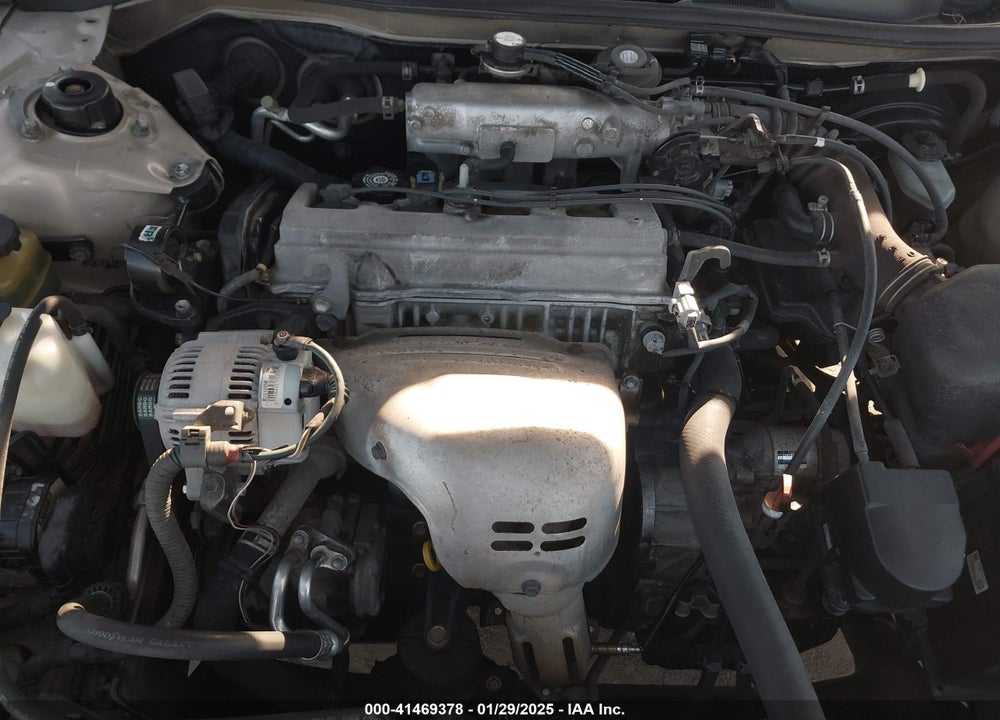 1998 TOYOTA CAMRY LE VIN: 4T1BG22K8WU207117