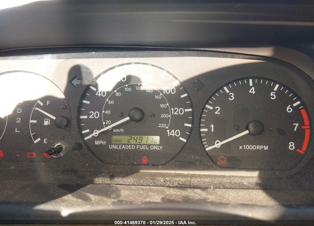 1998 TOYOTA CAMRY LE VIN: 4T1BG22K8WU207117