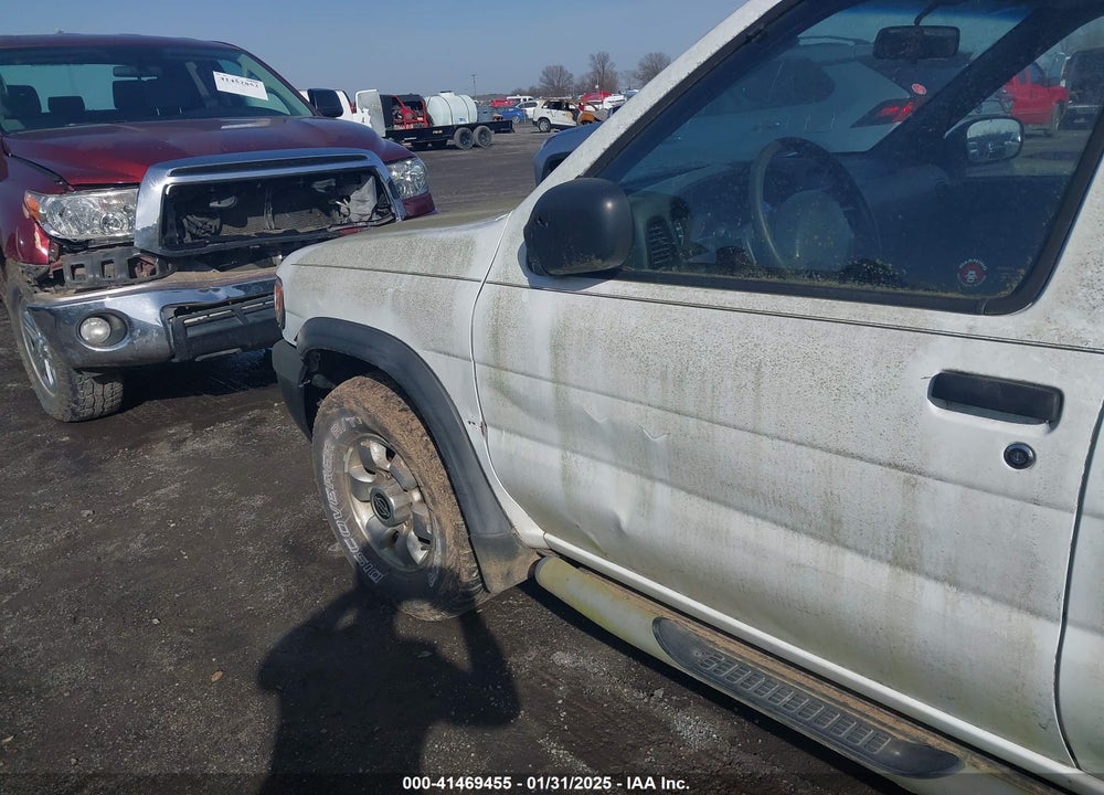 1997 NISSAN PATHFINDER LE/SE/XE VIN: JN8AR05Y7VW192275