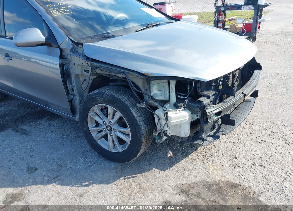 2012 HYUNDAI ELANTRA TOURING GLS VIN: KMHDB8AE1CU136005