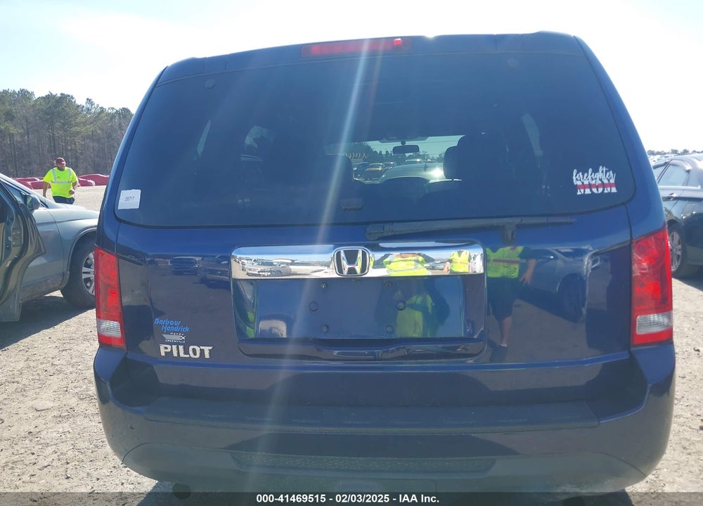 2013 HONDA PILOT LX VIN: 5FNYF3H25DB030739