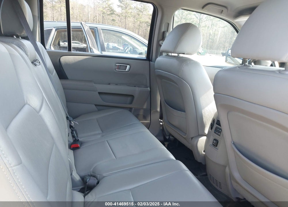 2013 HONDA PILOT LX VIN: 5FNYF3H25DB030739