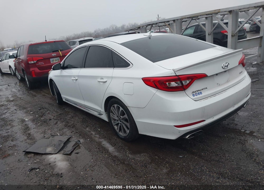 2015 HYUNDAI SONATA SPORT VIN: 5NPE34AF8FH067531