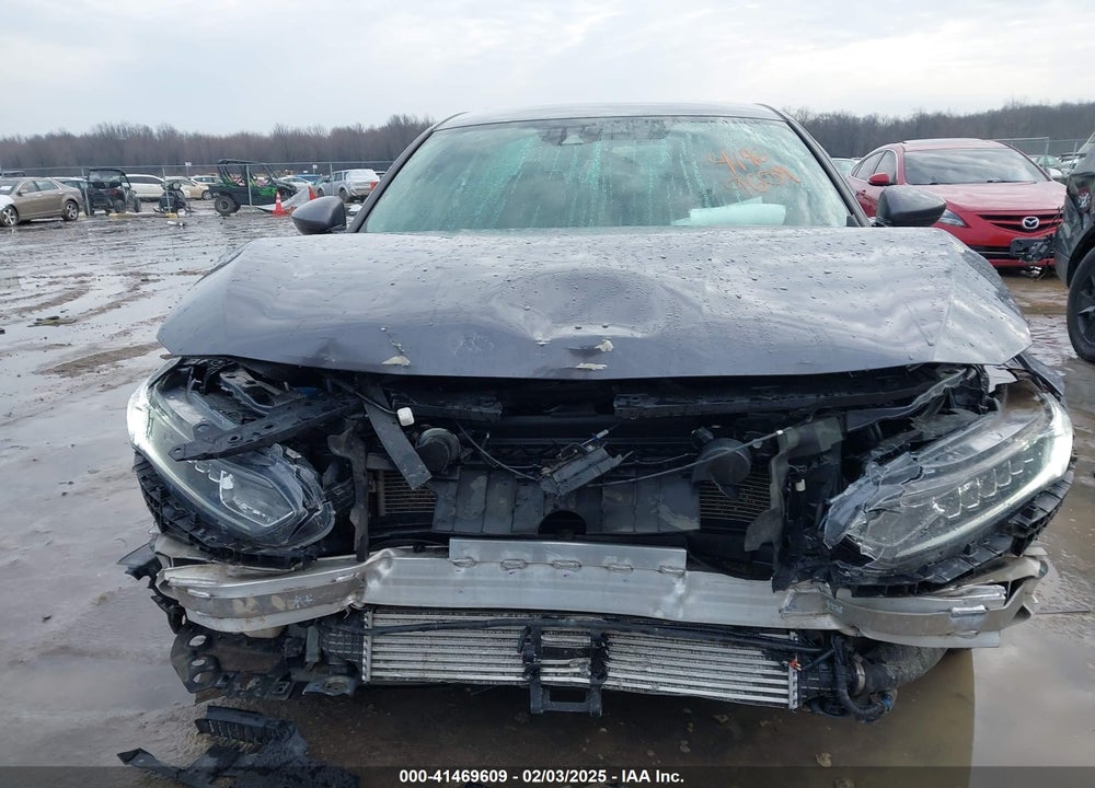 2019 HONDA ACCORD VIN: 1HGCV1F13KA120717