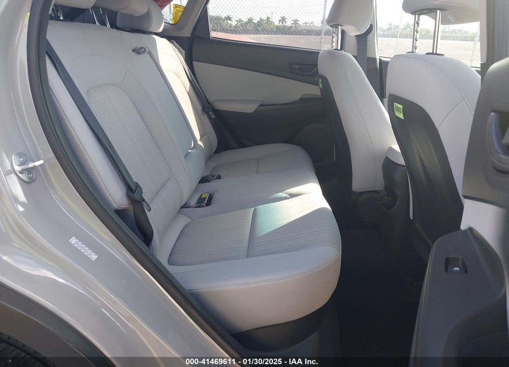 2023 HYUNDAI KONA SEL VIN: KM8K62AB7PU041422
