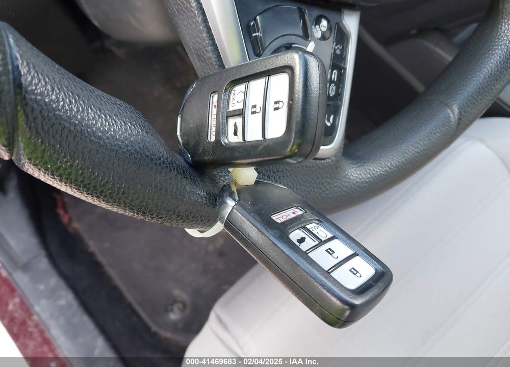 2019 HONDA CR-V VIN: 2HKRW2H56KH668604