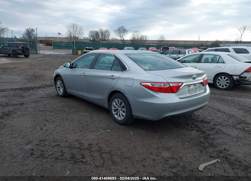 2017 TOYOTA CAMRY LE VIN: 4T1BF1FK5HU307587