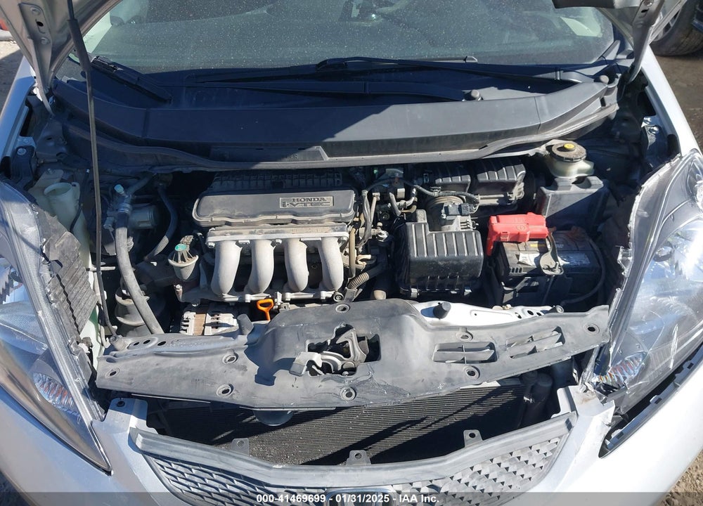 2012 HONDA FIT VIN: JHMGE8H30CC040805