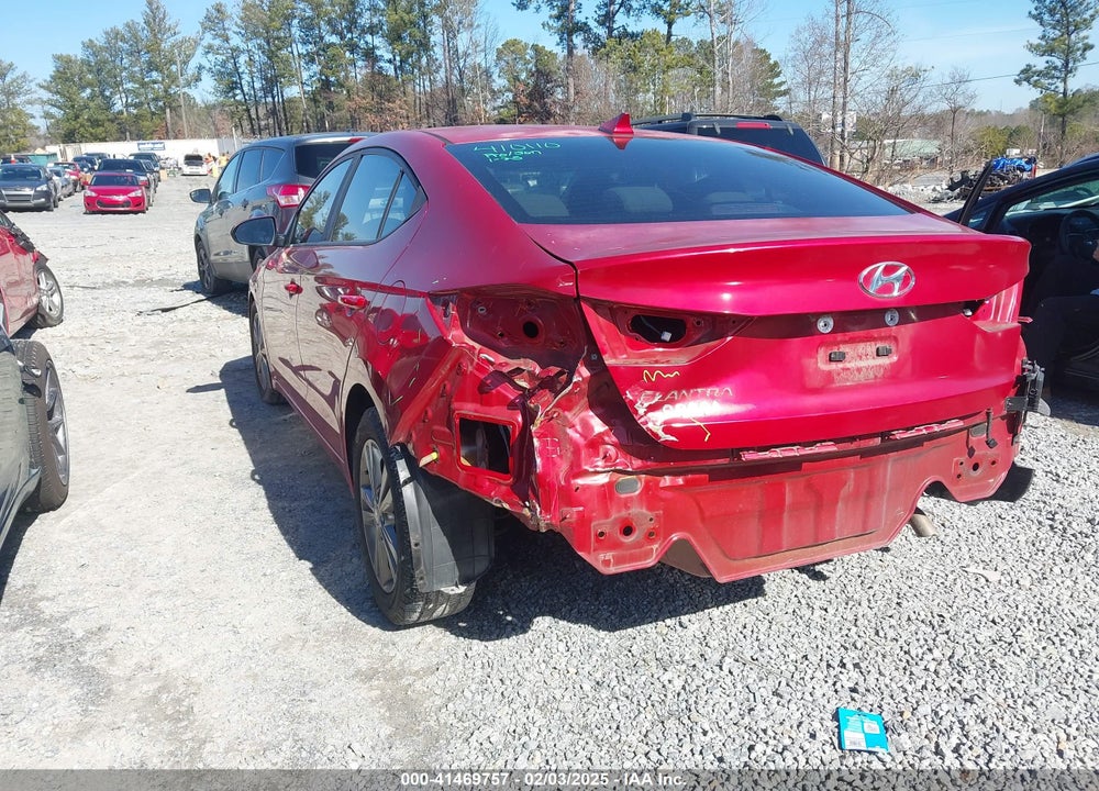 2018 HYUNDAI ELANTRA VIN: 5NPD84LF1JH335726