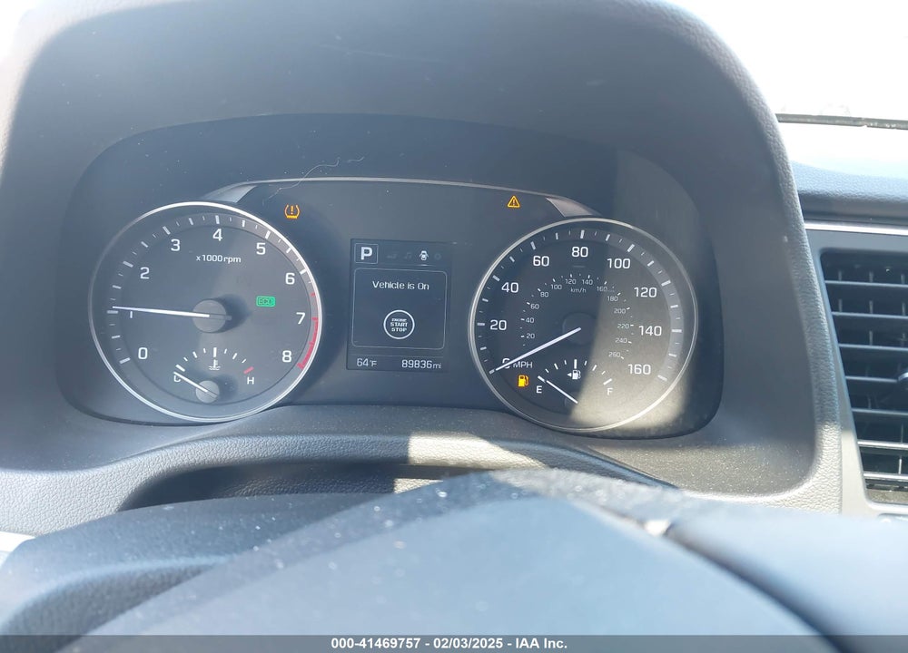 2018 HYUNDAI ELANTRA VIN: 5NPD84LF1JH335726