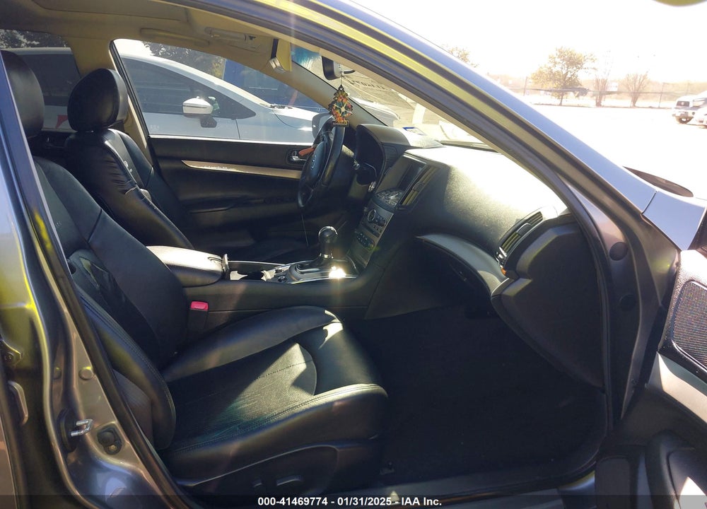 2011 INFINITI G37X VIN: JN1CV6AR4BM404187