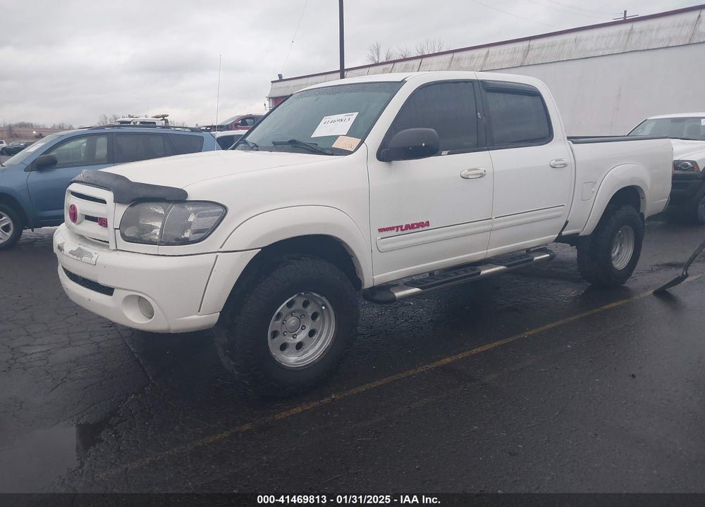 2005 TOYOTA TUNDRA SR5 V8 VIN: 5TBDT44135S487713