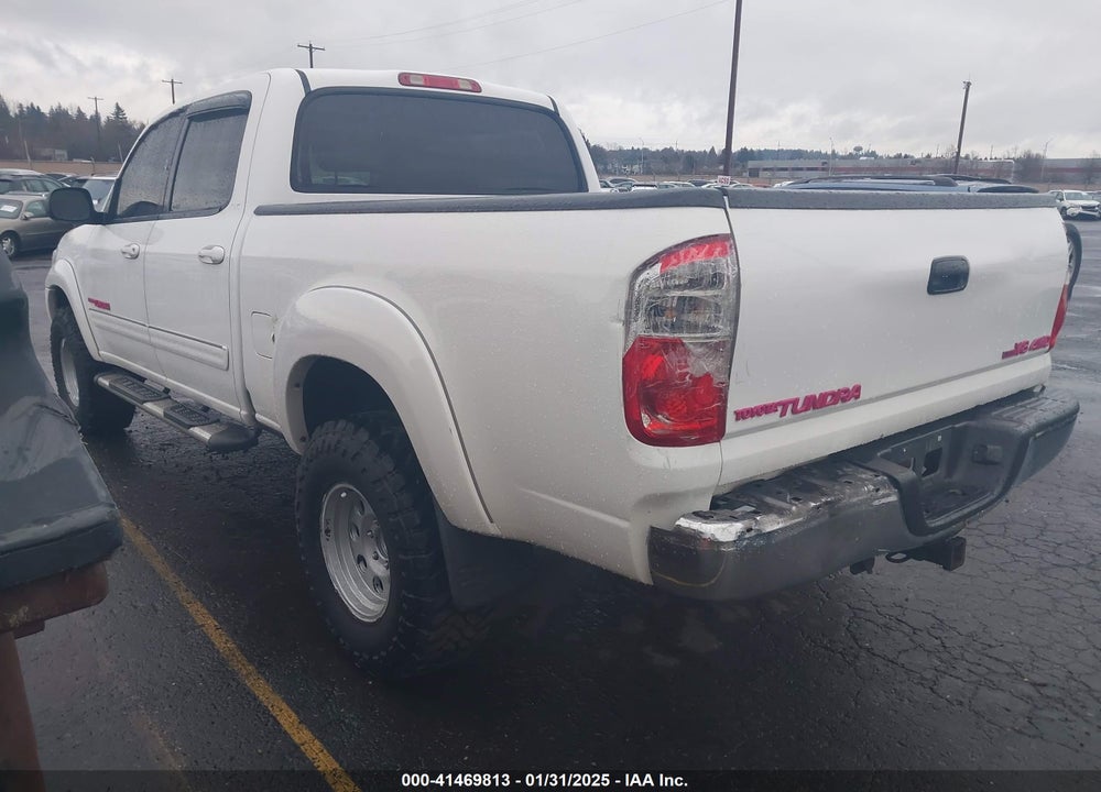 2005 TOYOTA TUNDRA SR5 V8 VIN: 5TBDT44135S487713