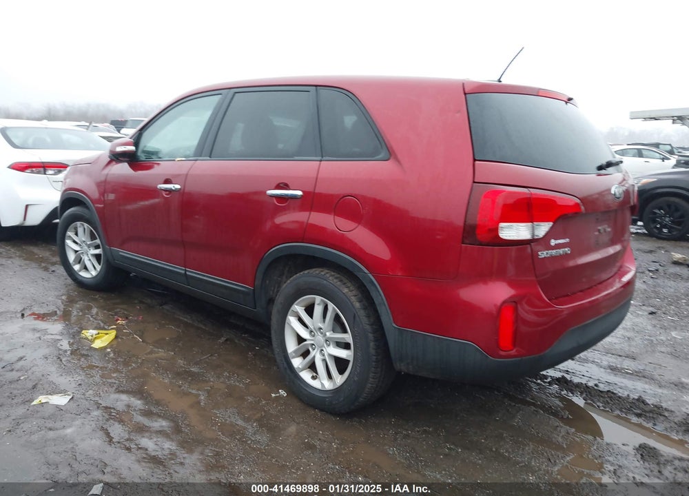 2014 KIA SORENTO VIN: 5XYKT3A61EG504983