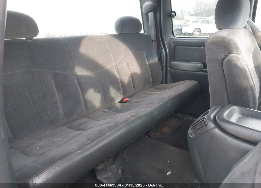 2000 CHEVROLET SILVERADO 1500 LS VIN: 1GCEK19T4YZ243353
