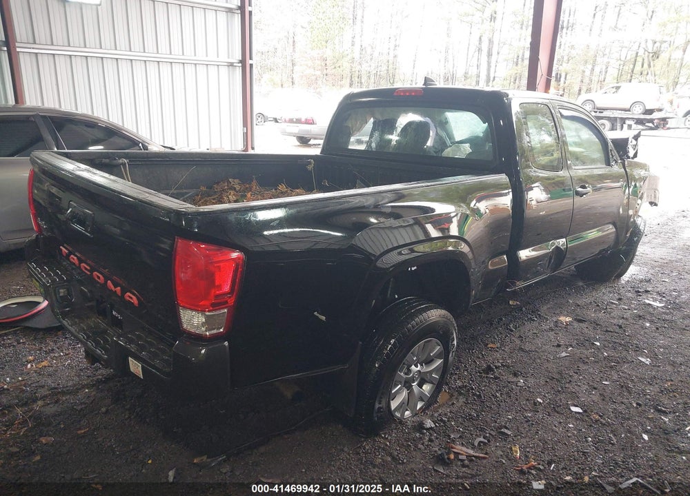 2017 TOYOTA TACOMA VIN: 5TFSX5EN4HX055592