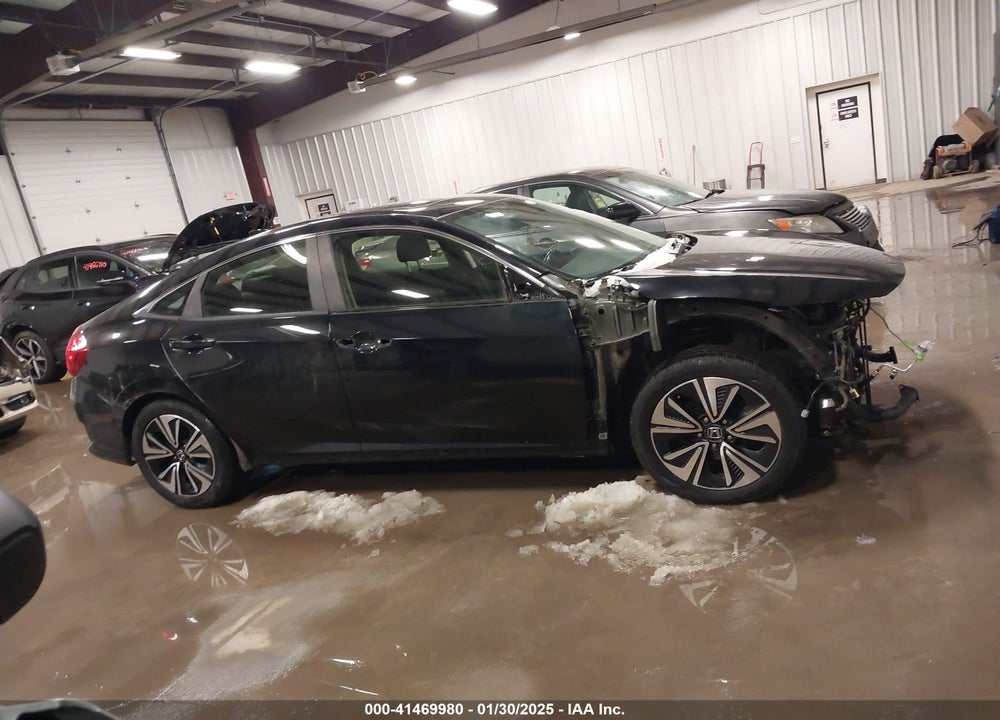 2018 HONDA CIVIC VIN: JHMFC1F37JX037210