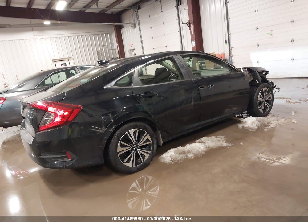 2018 HONDA CIVIC VIN: JHMFC1F37JX037210