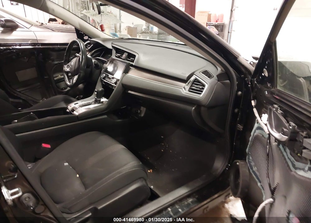 2018 HONDA CIVIC VIN: JHMFC1F37JX037210