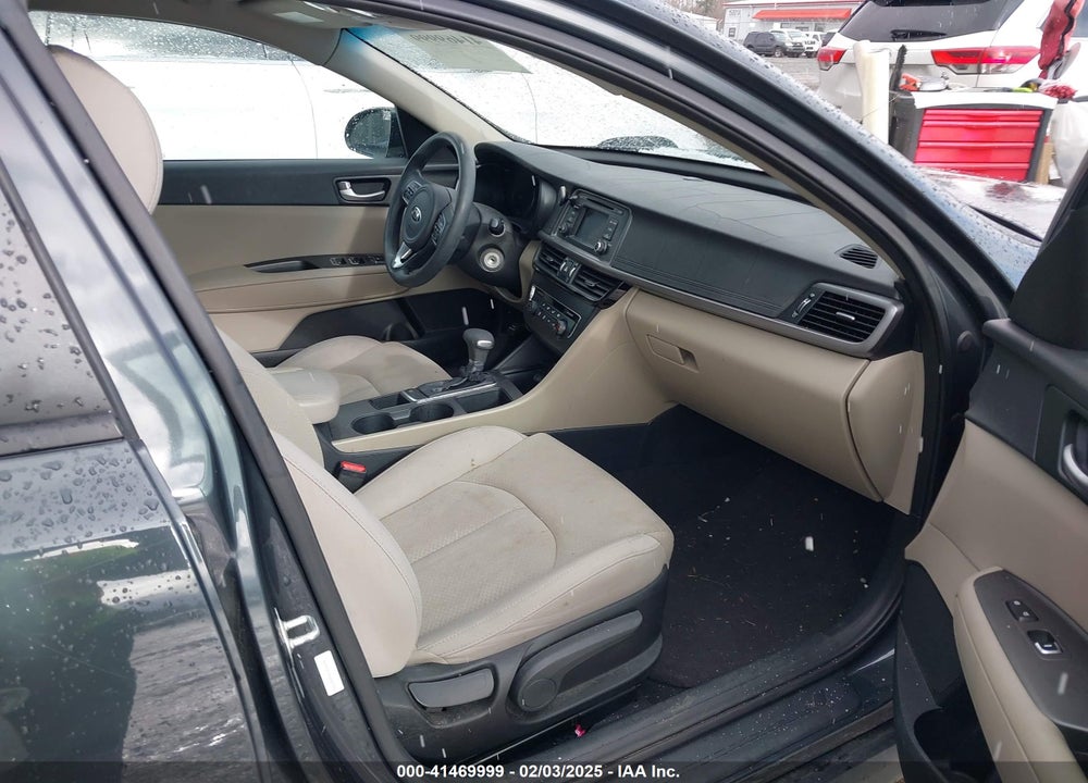 2016 KIA OPTIMA VIN: 5XXGT4L35GG077300