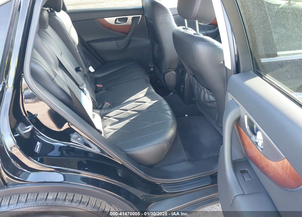 2016 INFINITI QX70 VIN: JN8CS1MW6GM751476