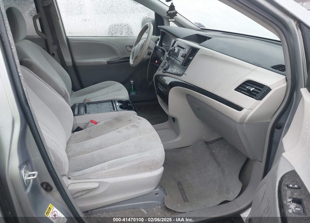 2013 TOYOTA SIENNA LE V6 8 PASSENGER VIN: 5TDKK3DC2DS349575