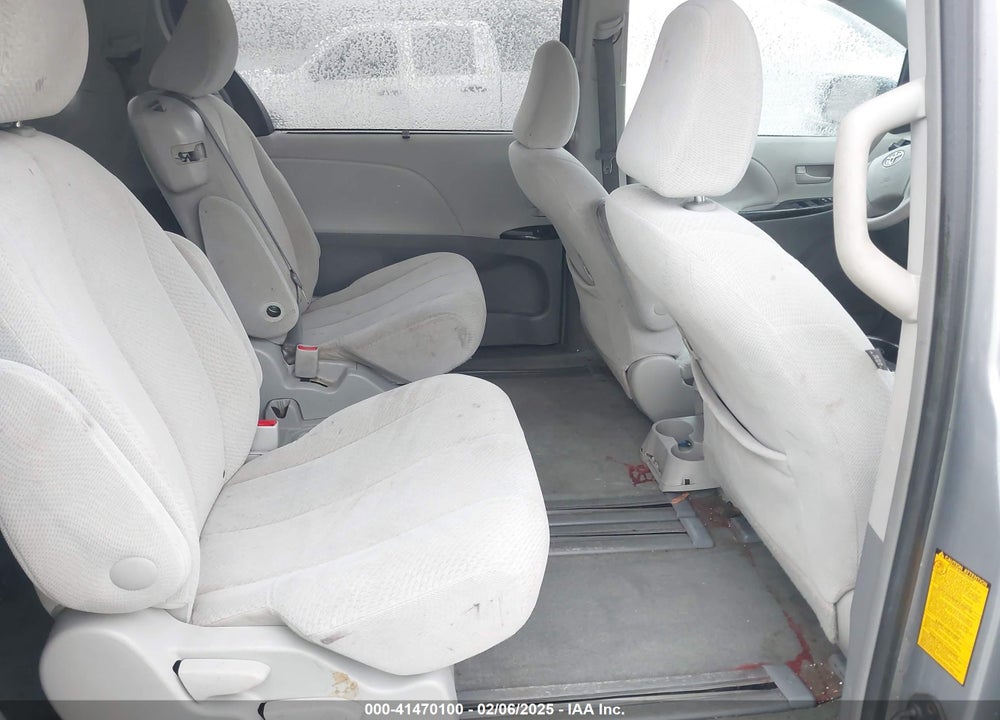 2013 TOYOTA SIENNA LE V6 8 PASSENGER VIN: 5TDKK3DC2DS349575