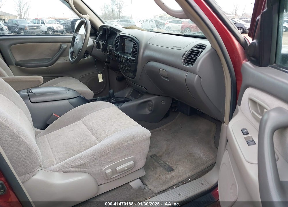 2004 TOYOTA SEQUOIA SR5 V8 VIN: 5TDBT44A24S233097