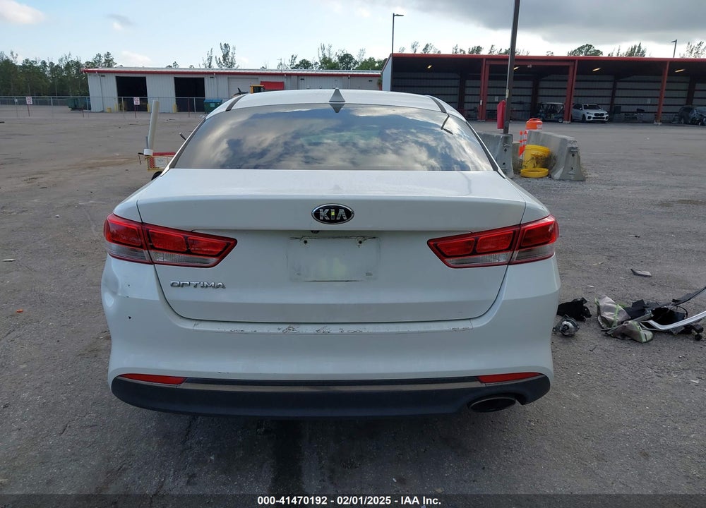 2016 KIA OPTIMA VIN: 5XXGT4L38GG008245