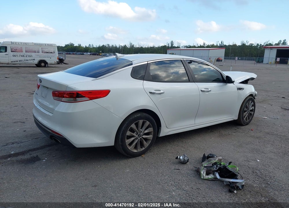2016 KIA OPTIMA VIN: 5XXGT4L38GG008245
