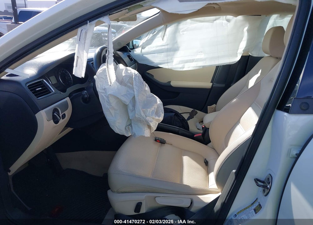 2013 VOLKSWAGEN JETTA 2.5L SE VIN: 3VWDP7AJ8DM252415