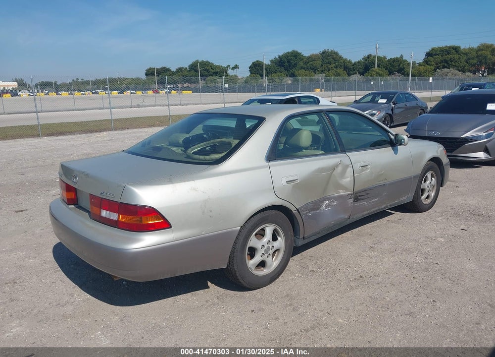 1997 LEXUS ES 300 VIN: JT8BF22G0V0030425