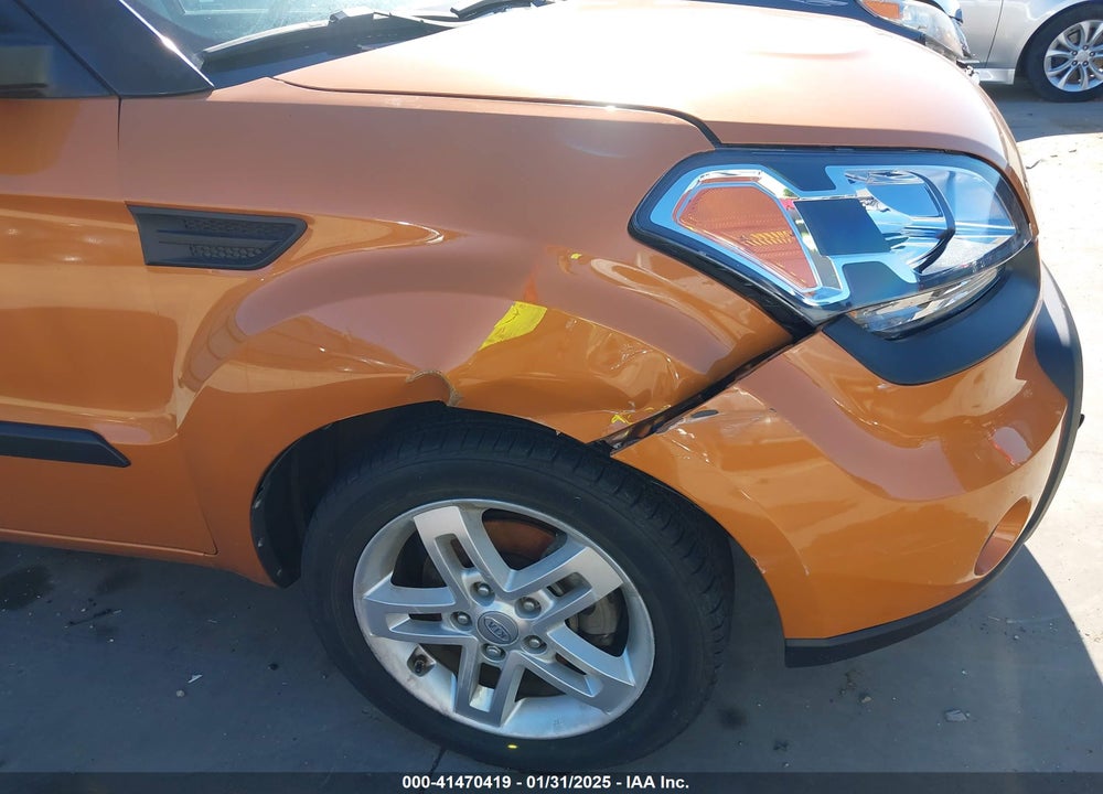 2011 KIA SOUL VIN: KNDJT2A23B7299100