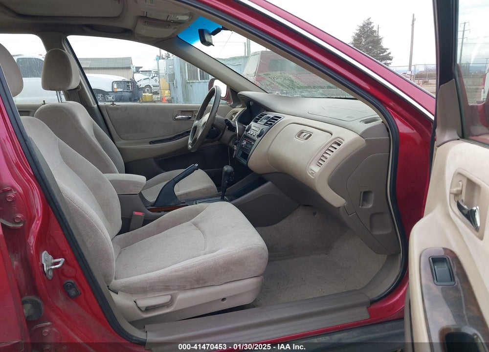 2002 HONDA ACCORD 2.3 EX/2.3 SE VIN: JHMCG668X2C028395