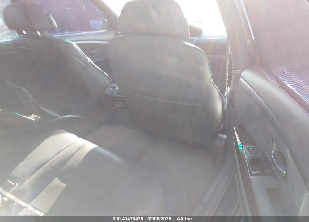 2006 BMW 750LI VIN: WBAHN83566DT27821
