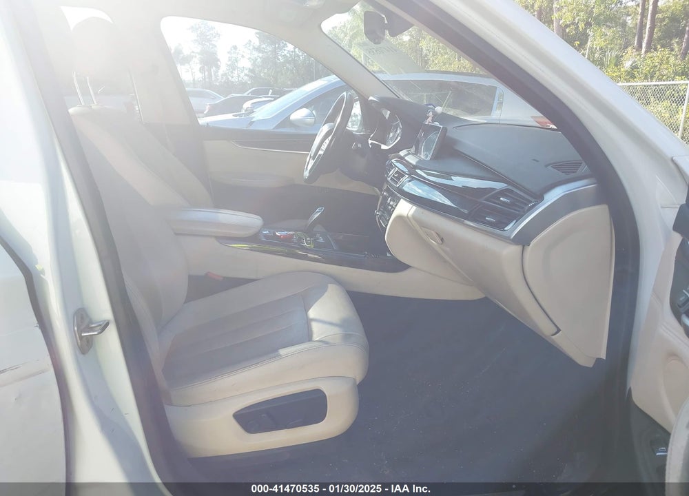 2016 BMW X5 VIN: 5UXKR2C5XG0R70450