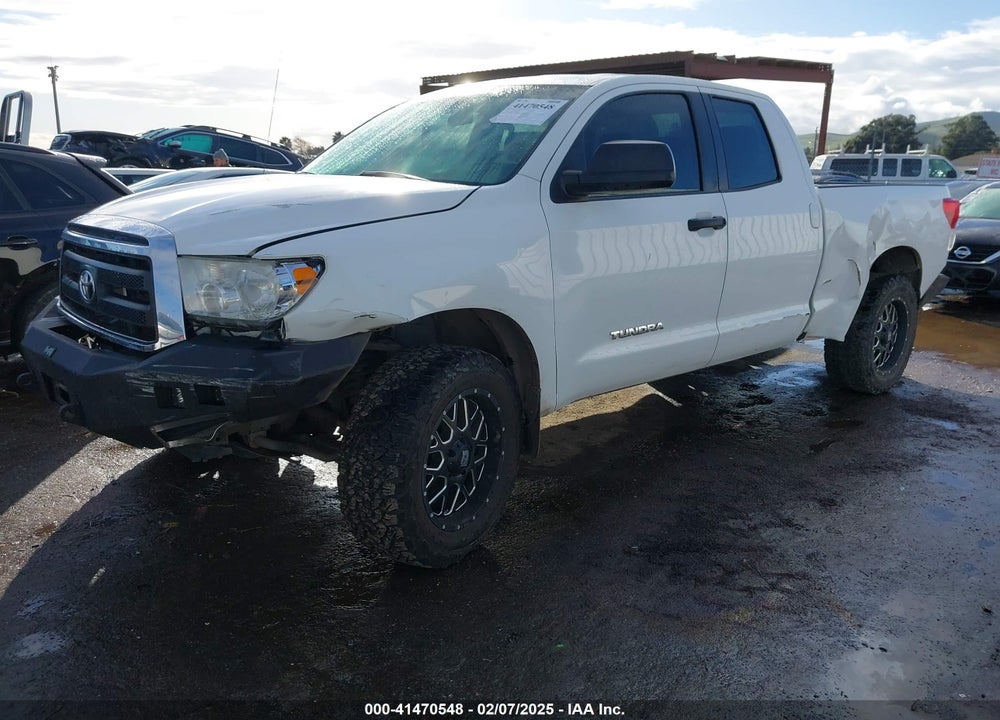2011 TOYOTA TUNDRA GRADE 4.6L V8 VIN: 5TFUM5F15BX016448