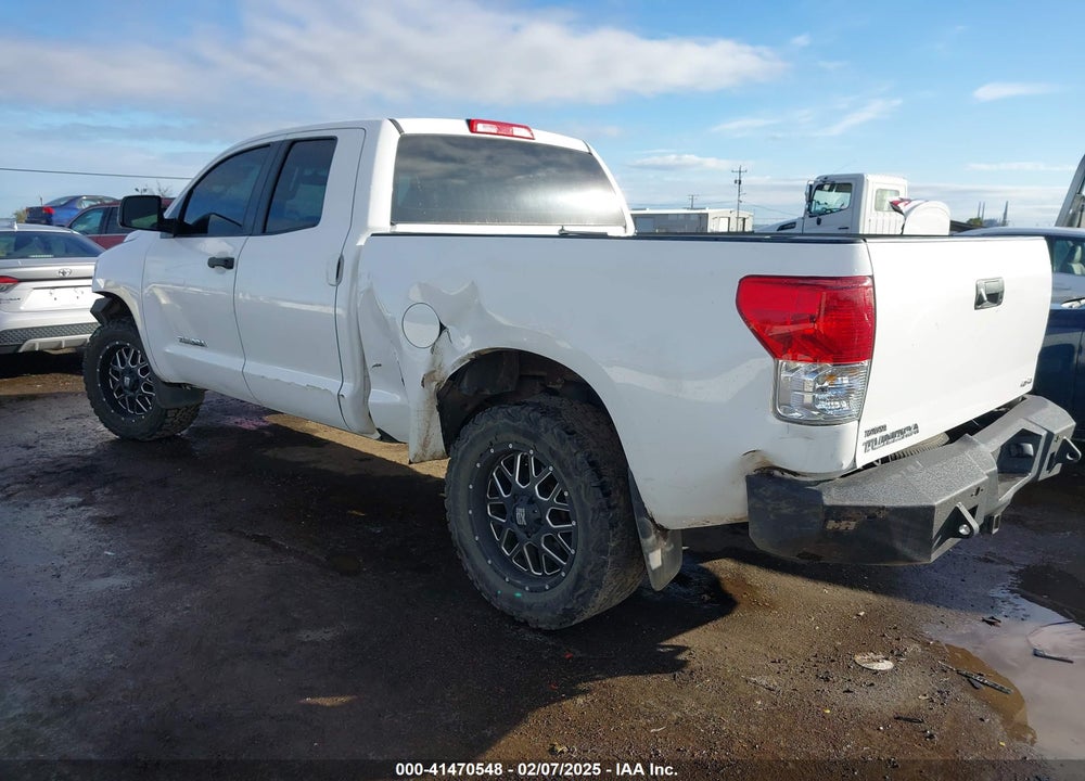 2011 TOYOTA TUNDRA GRADE 4.6L V8 VIN: 5TFUM5F15BX016448