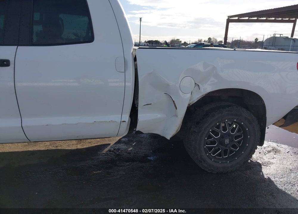 2011 TOYOTA TUNDRA GRADE 4.6L V8 VIN: 5TFUM5F15BX016448
