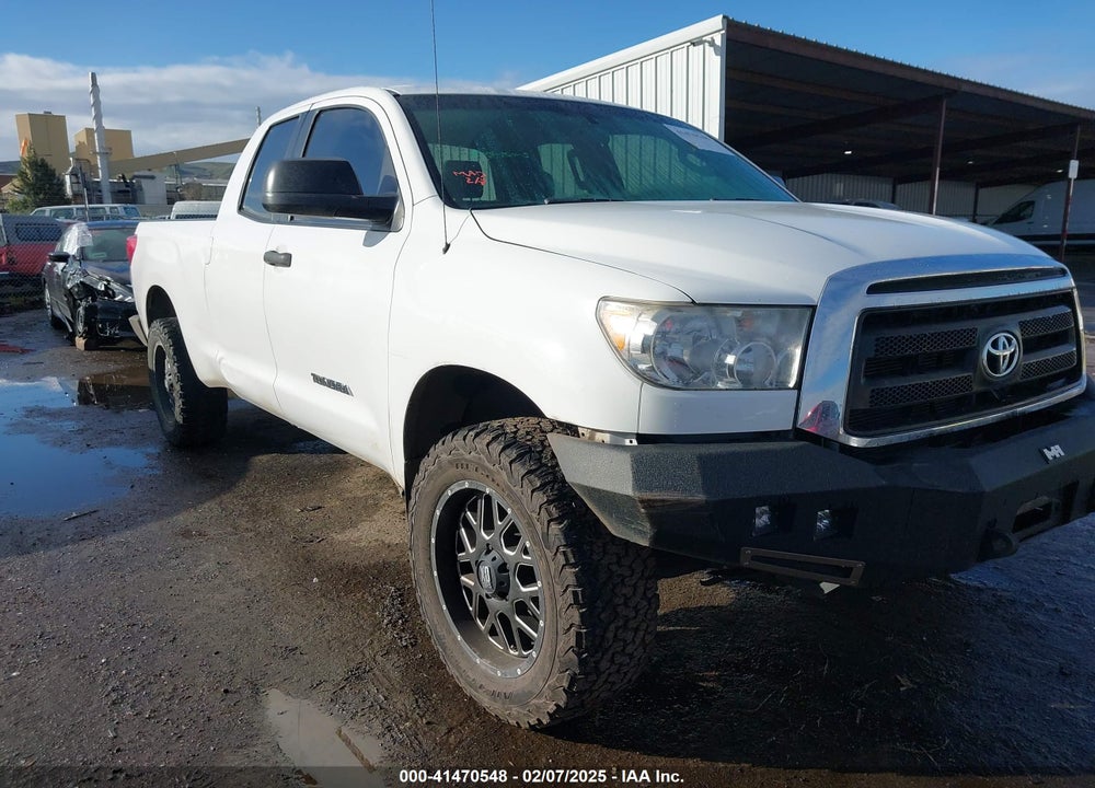 2011 TOYOTA TUNDRA GRADE 4.6L V8 VIN: 5TFUM5F15BX016448