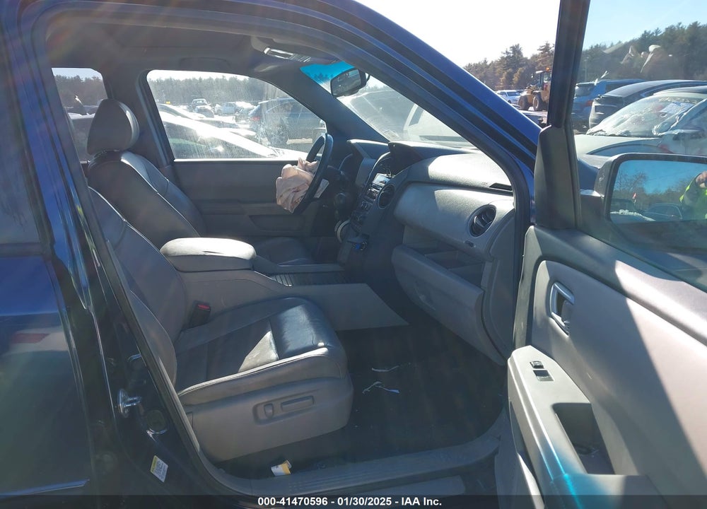 2013 HONDA PILOT EX-L VIN: 5FNYF4H55DB048710