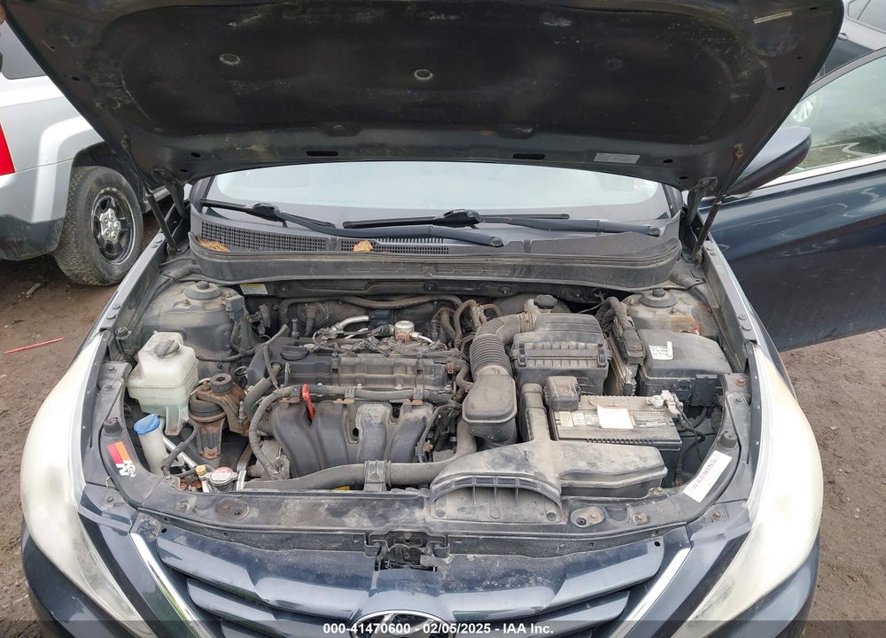 2011 HYUNDAI SONATA VIN: 5NPEB4AC4BH050518