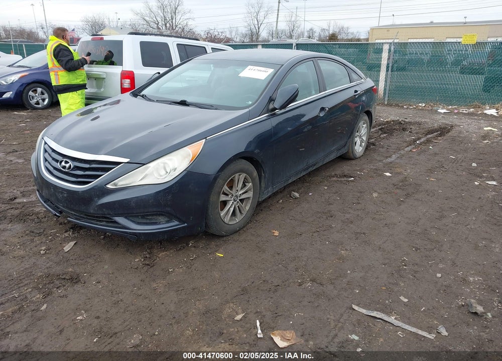 2011 HYUNDAI SONATA VIN: 5NPEB4AC4BH050518
